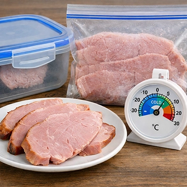 Főtt sonka eltarthatósága: Meddig áll el a hűtőben?